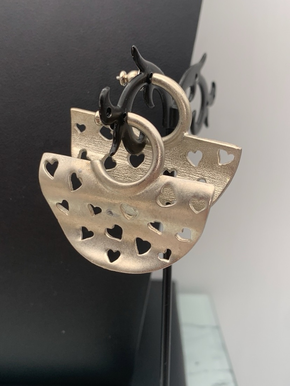 Unique wavy antiqued silver tone Heart Cutout Fan Drop hoop Earrings Jewelry